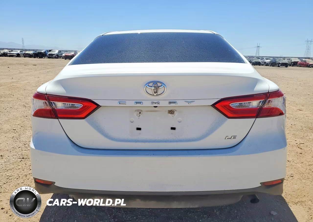 2018 Toyota Camry Le VIN:JTNB11HK5J3051474 - 6