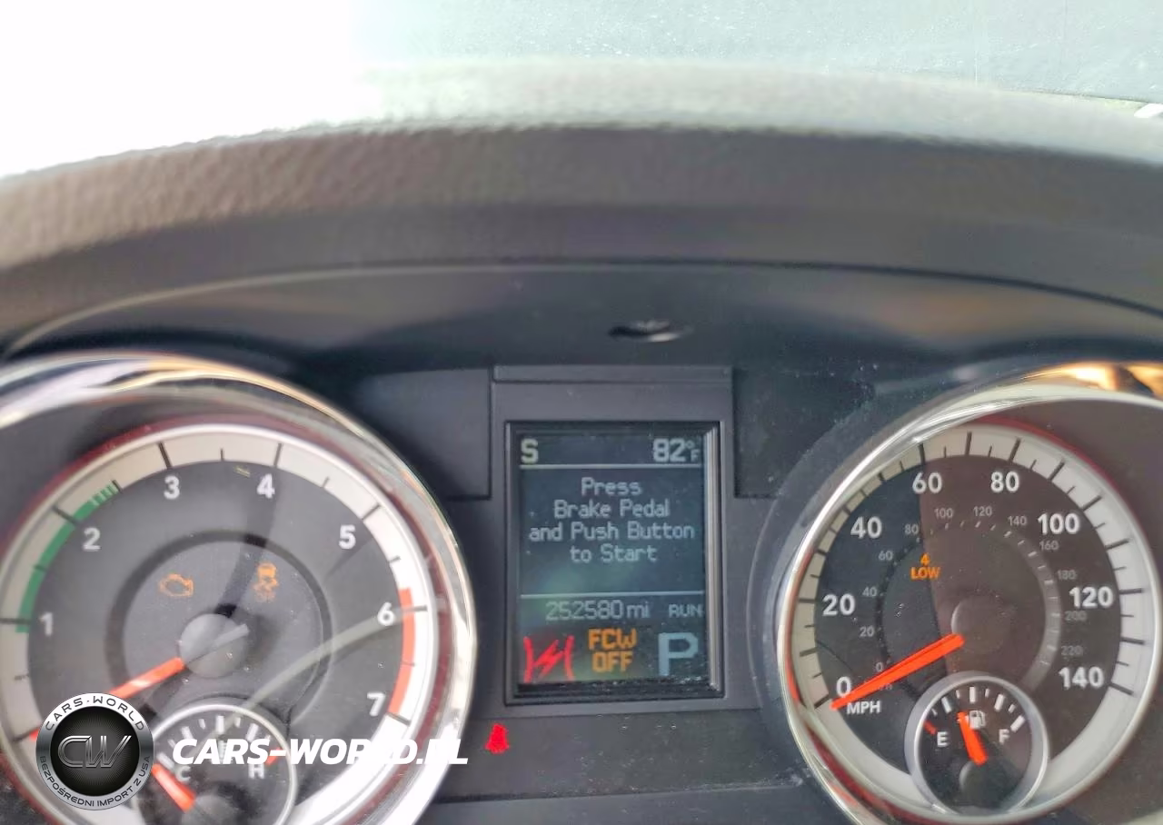 2025 Dodge Durango Citadel VIN:1D4SE5GT0BC695592 - 9