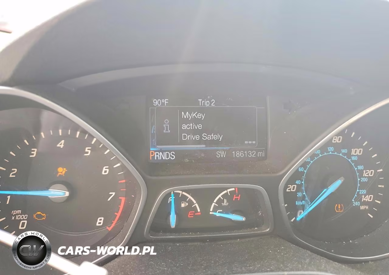 2015 Ford Escape Titanium VIN:1FMCU0JX5FUB09399 - 9