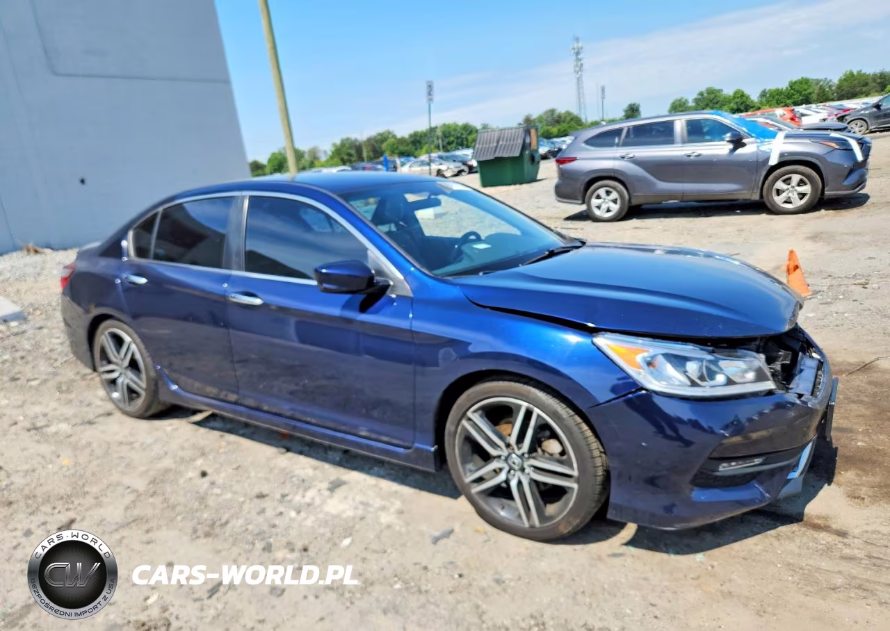 2017 Honda Accord Sport Special Edition VIN:1HGCR2F15HA220983 - 4