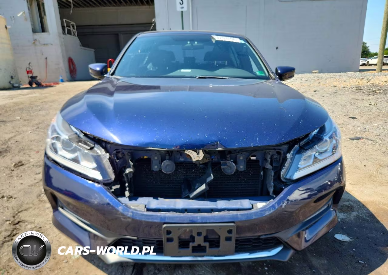 2017 Honda Accord Sport Special Edition VIN:1HGCR2F15HA220983 - 5