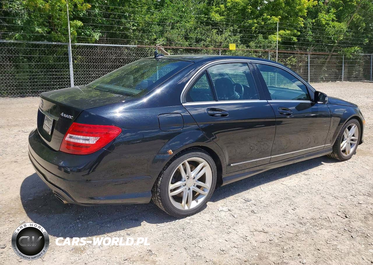 2013 Mercedes-Benz C 300 4Matic VIN:WDDGF8AB1DA759595 - 3