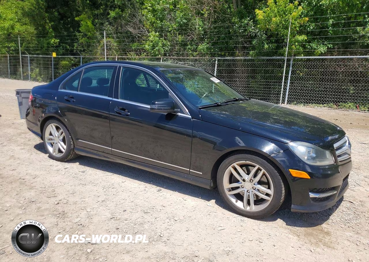 2013 Mercedes-Benz C 300 4Matic VIN:WDDGF8AB1DA759595 - 4