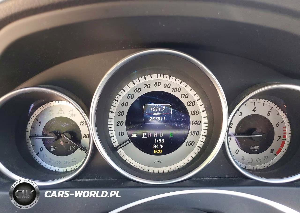 2013 Mercedes-Benz C 300 4Matic VIN:WDDGF8AB1DA759595 - 9