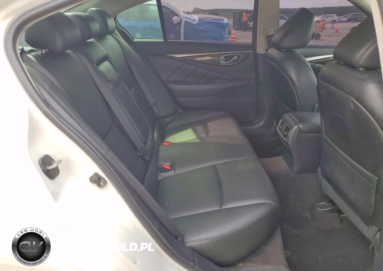 2018 Infiniti Q50 Luxe VIN:JN1EV7AR7JM445197 - 10