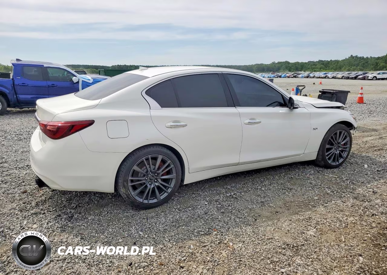2018 Infiniti Q50 Luxe VIN:JN1EV7AR7JM445197 - 3