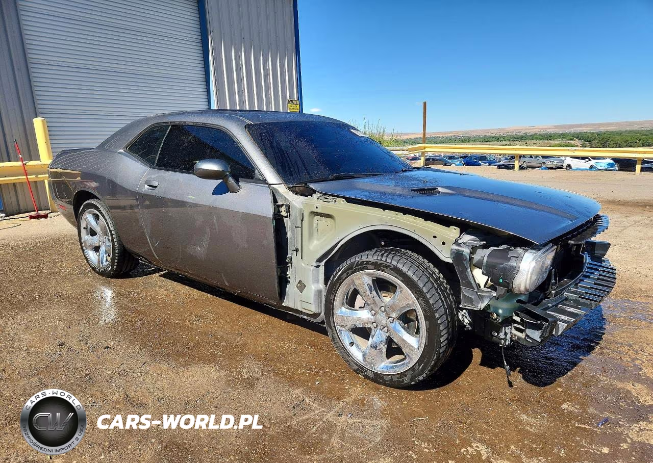 2012 Dodge Challenger Sxt VIN:2C3CDYAG2CH186849 - 4
