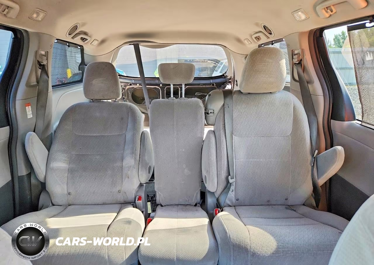 2015 Toyota Sienna Le VIN:5TDKK3DC6FS655973 - 10