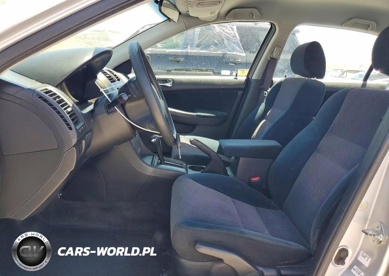 2003 Honda Accord Lx VIN:3HGCM56363G701398 - 7