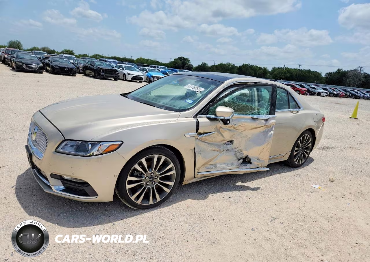 2017 Lincoln Continental Select