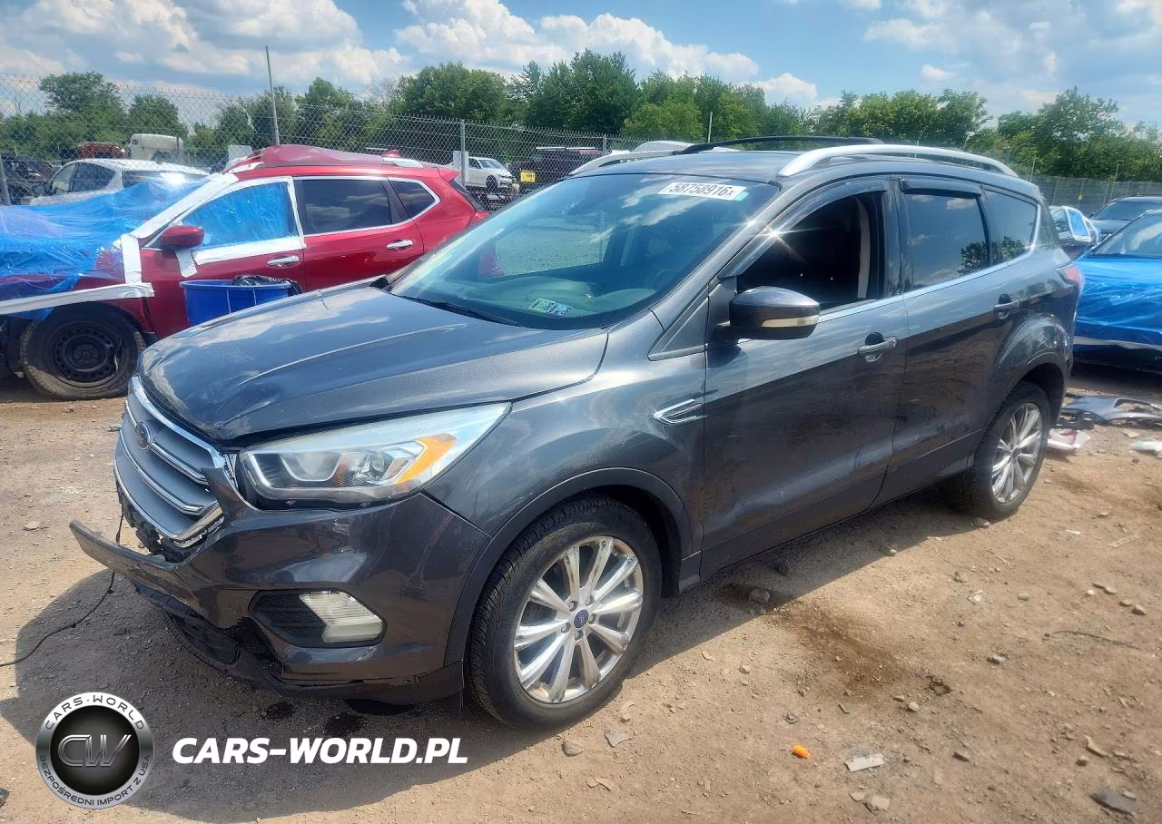 2017 Ford Escape Titanium – zdjęcie 1 z 14