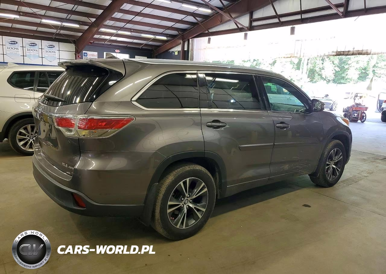 2016 Toyota Highlander Xle VIN:5TDJKRFH8GS277521 - 3