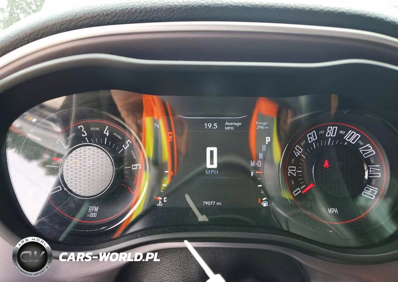 2019 Dodge Challenger Sxt VIN:2C3CDZGG9KH683585 - 9