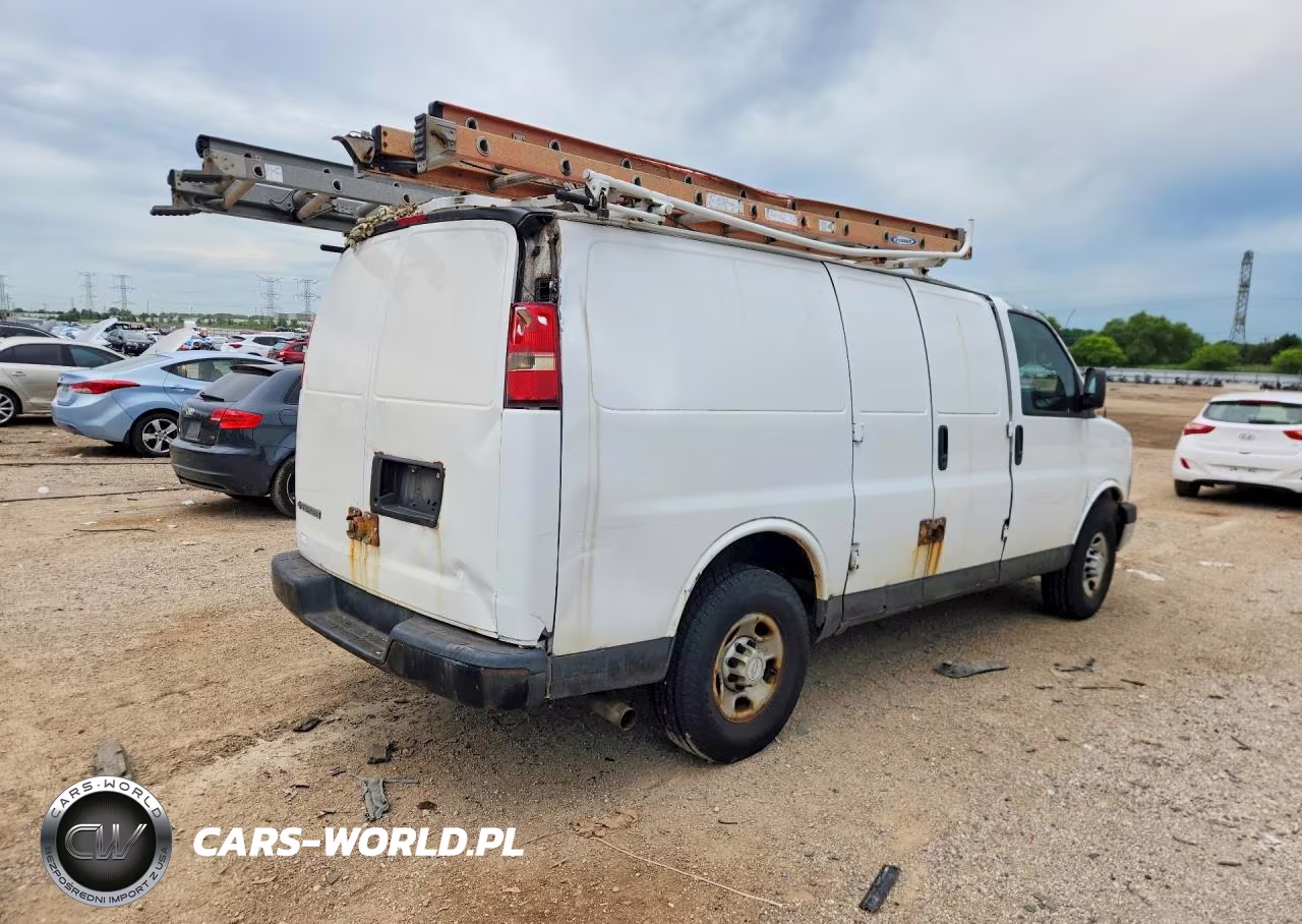 2008 Chevrolet Express G2500 VIN:1GCGG25C081116409 - 3