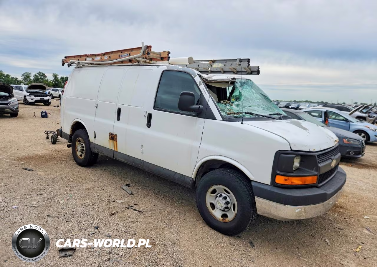 2008 Chevrolet Express G2500 VIN:1GCGG25C081116409 - 4