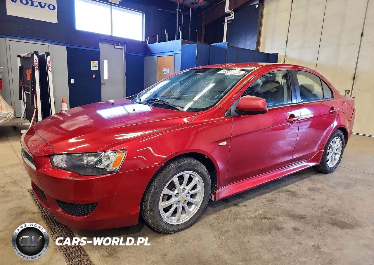 2013 Mitsubishi Lancer Es-Es Sport – zdjęcie 1 z 12