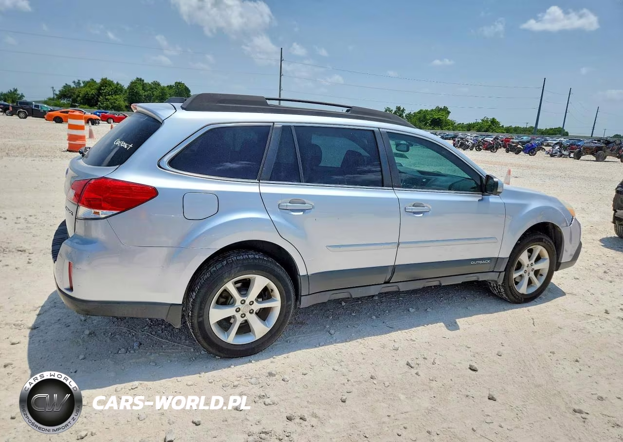 2013 Subaru Outback 2.5I Premium VIN:4S4BRCCC5D3208204 - 3