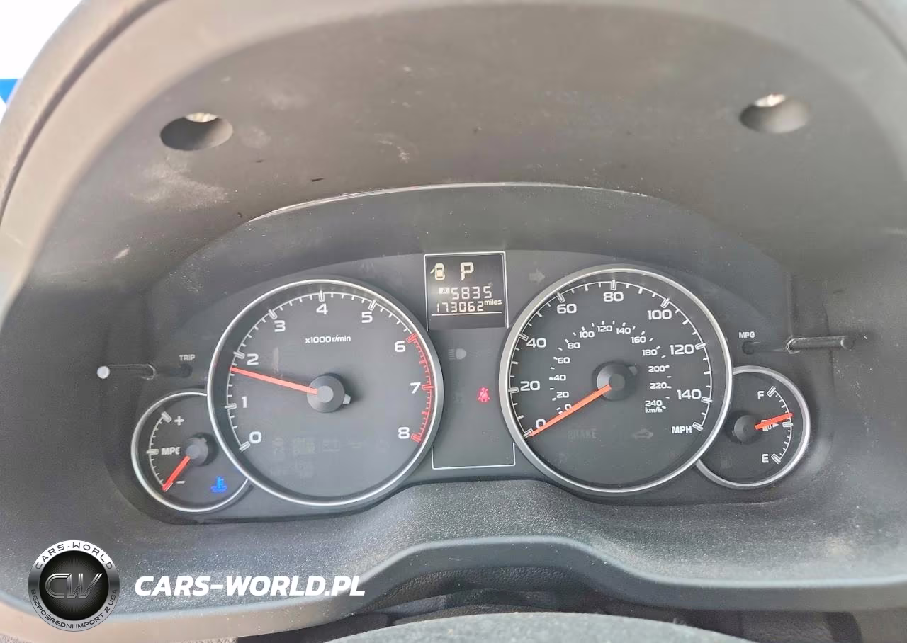 2013 Subaru Outback 2.5I Premium VIN:4S4BRCCC5D3208204 - 9