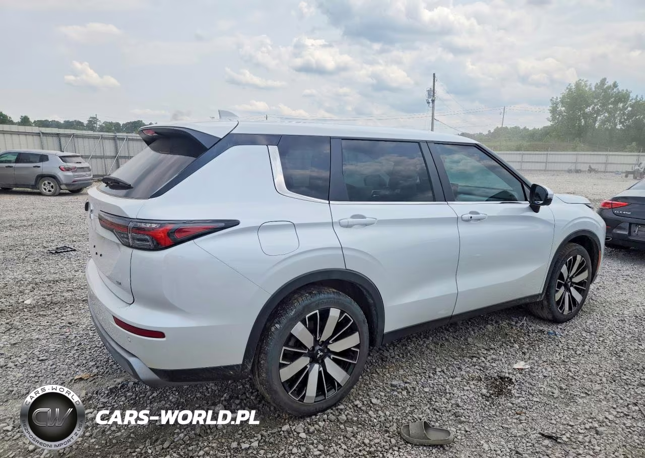 2025 Mitsubishi Outlander Se VIN:JA4J3VA88SZ038646 - 3