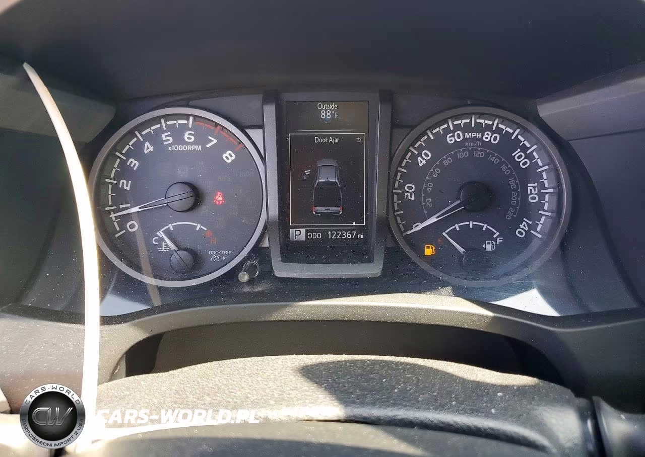 2018 Toyota Tacoma Trd Off-Road VIN:3TMCZ5AN8JM149779 - 9