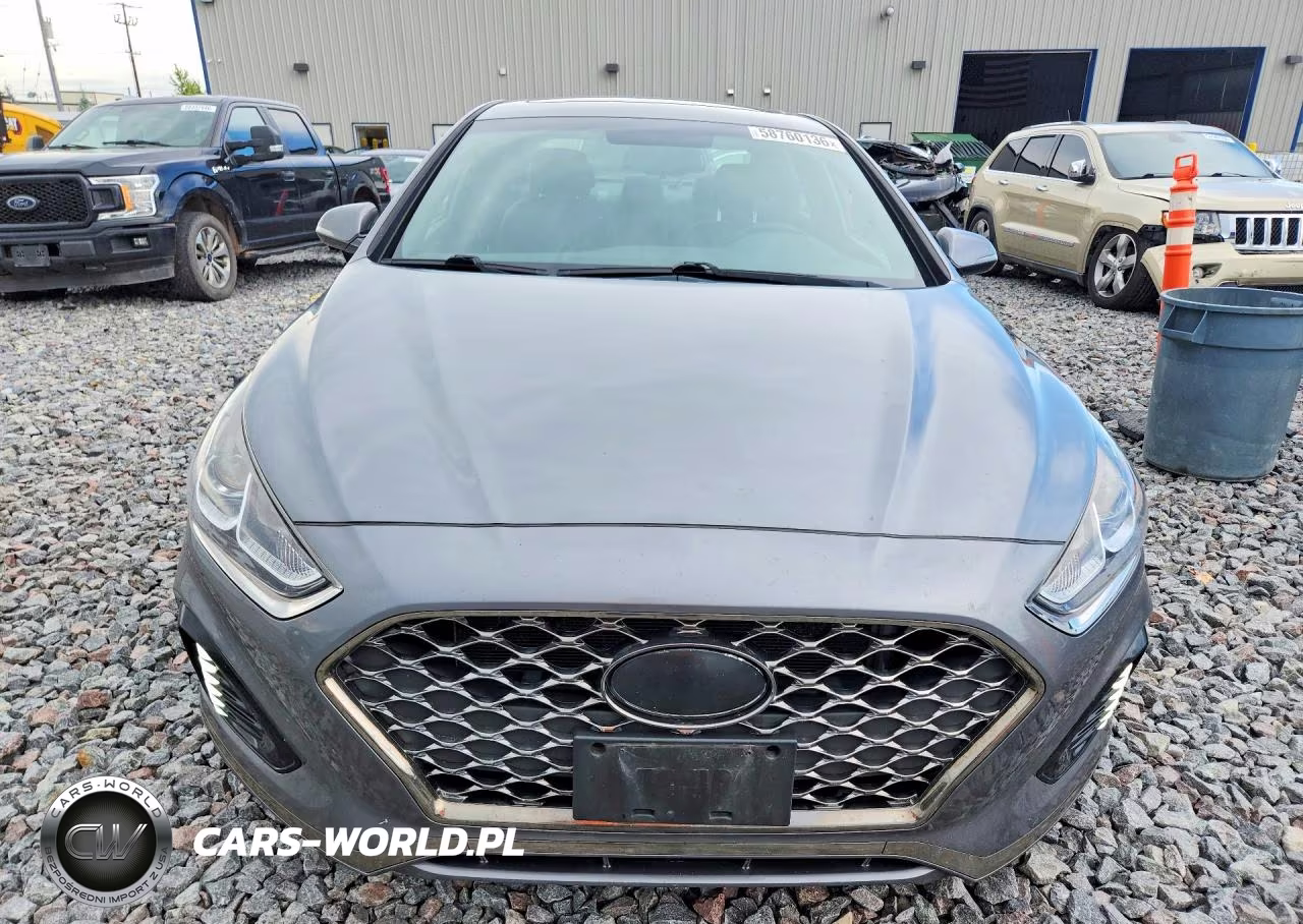 2018 Hyundai Sonata Sport+ VIN:5NPE34AF9JH718979 - 5