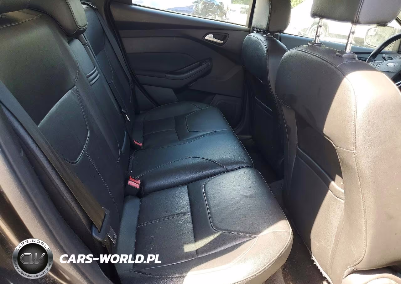 2015 Ford Focus Se VIN:1FADP3K25FL303821 - 11