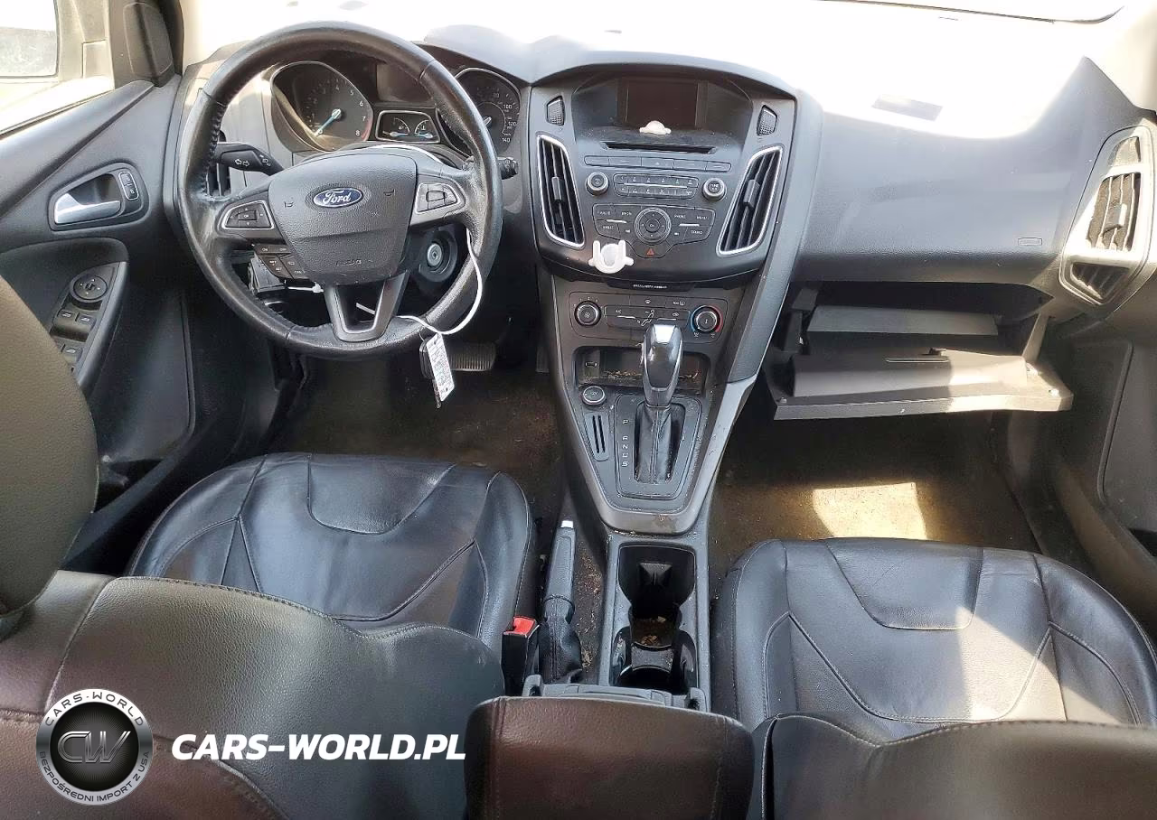 2015 Ford Focus Se VIN:1FADP3K25FL303821 - 8