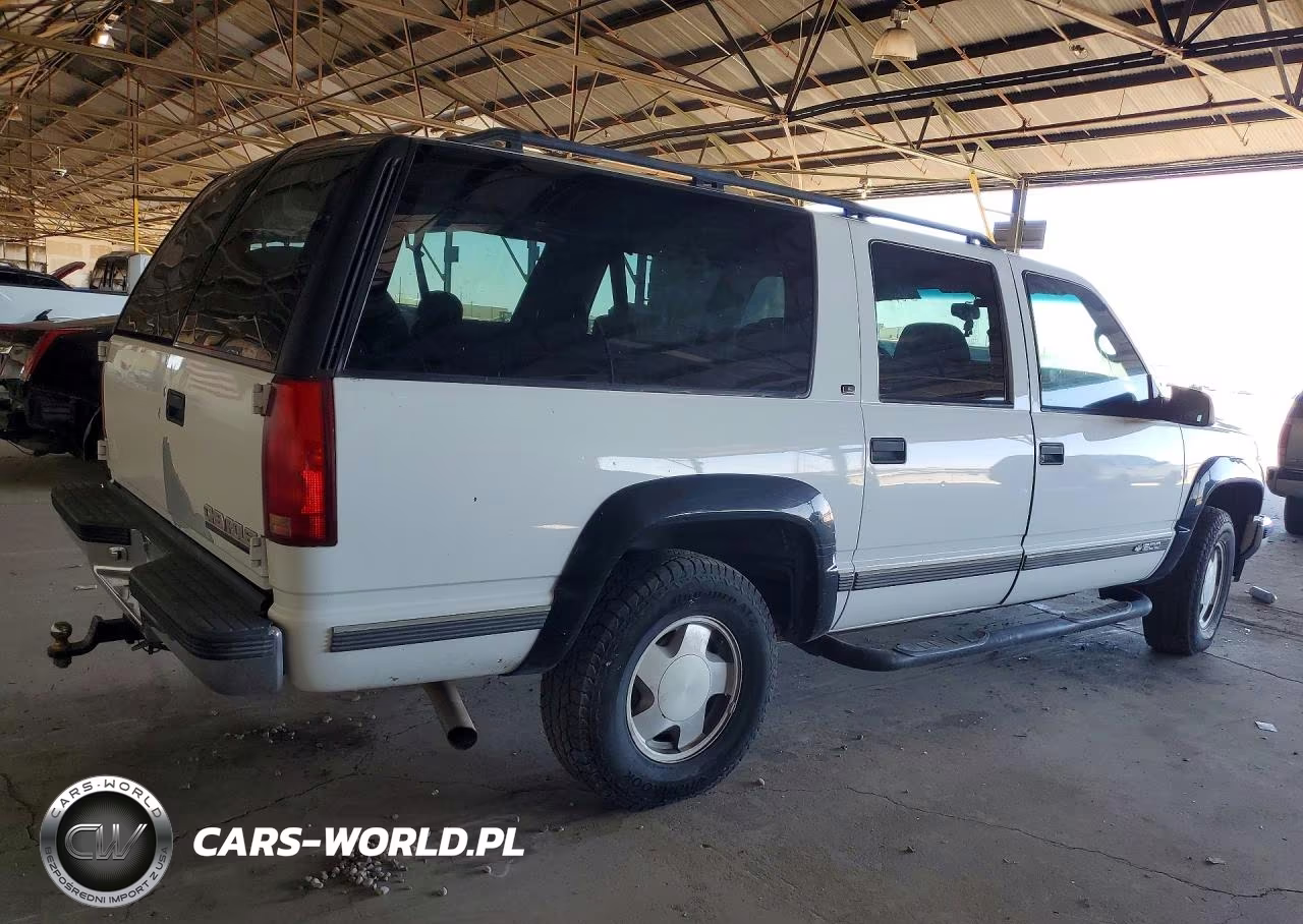1998 Chevrolet Suburban K1500 VIN:3GNFK16RXWG124160 - 3