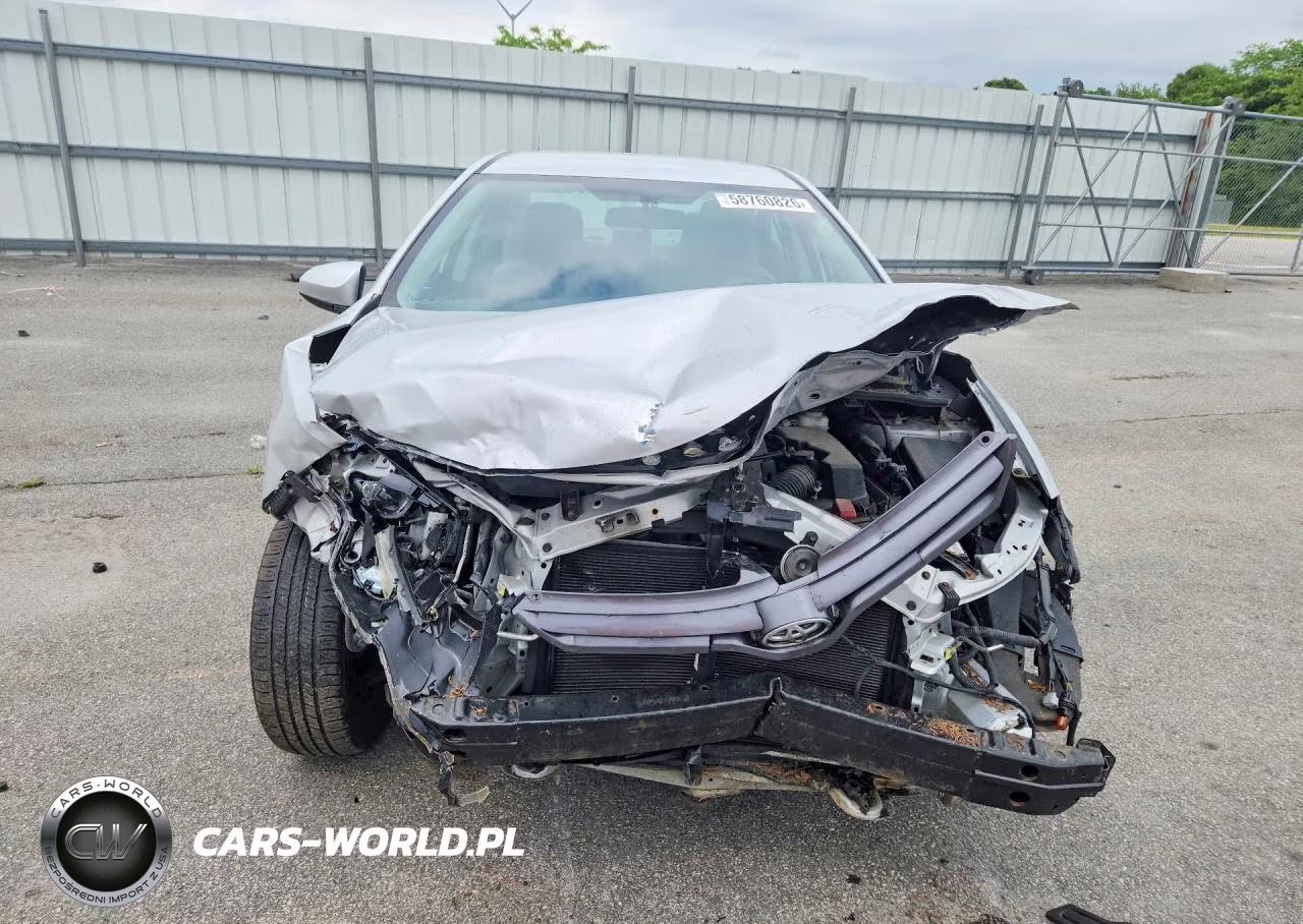 2015 Toyota Corolla Le VIN:2T1BURHE6FC282631 - 5