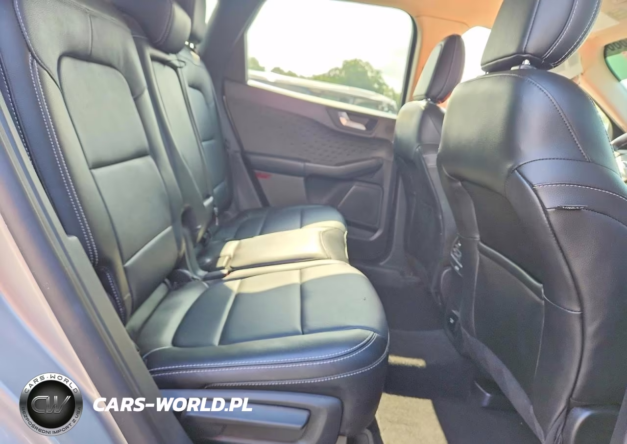 2020 Ford Escape Titanium VIN:1FMCU0DZ1LUA68052 - 11