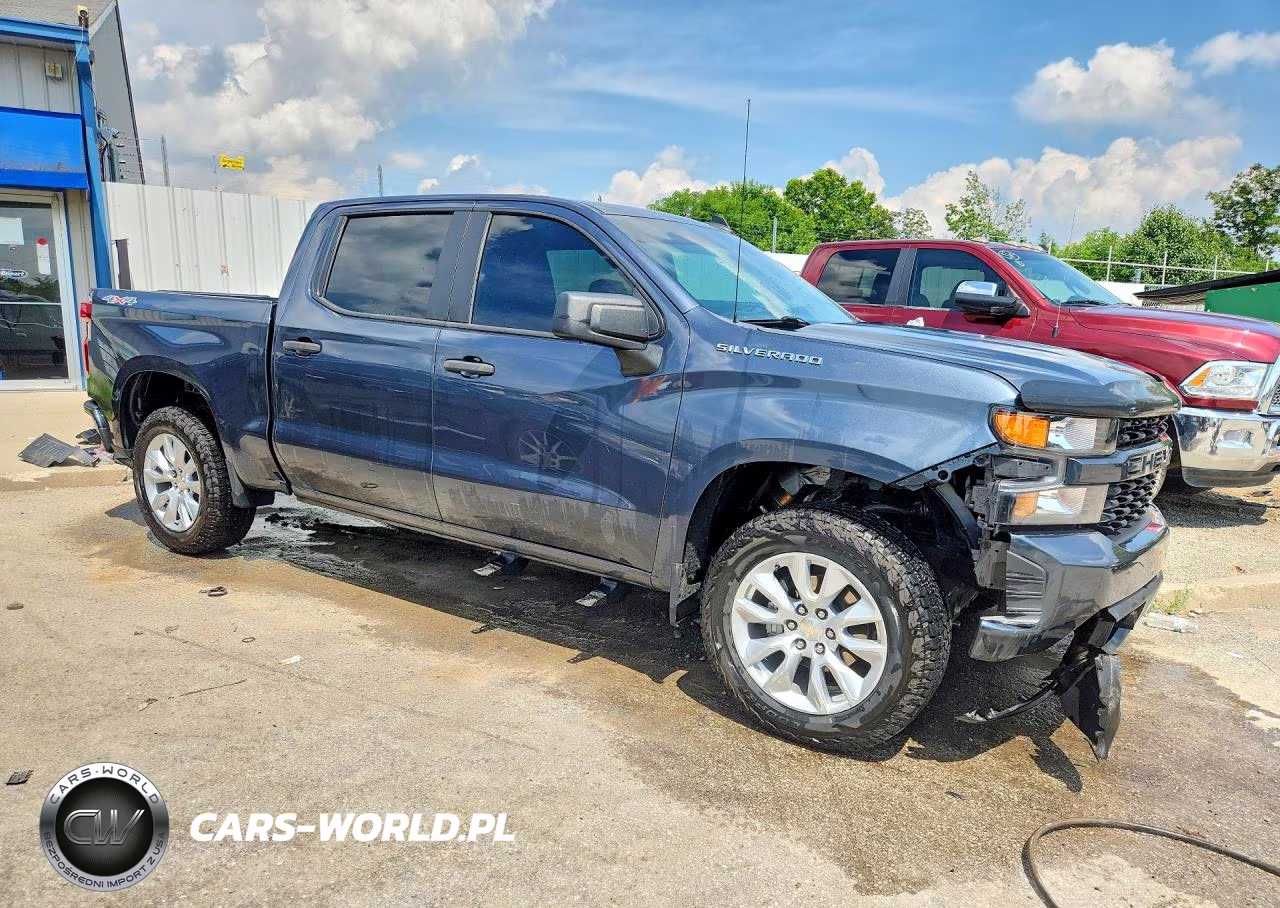 2021 Chevrolet Silverado K1500 Custom VIN:1GCPYBEK0MZ302435 - 4