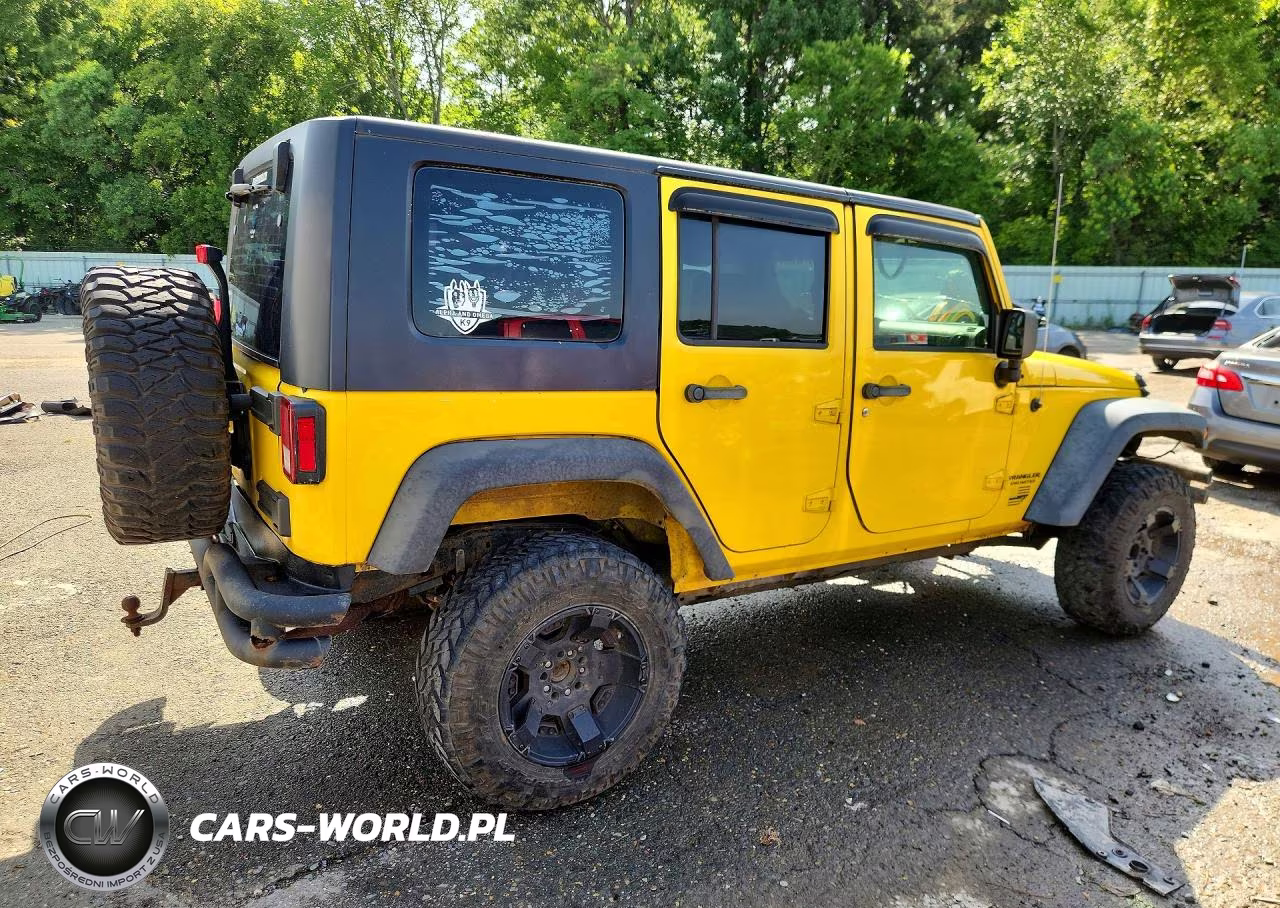 2008 Jeep Wrangler Unlimited X VIN:1J4GA39188L650515 - 3