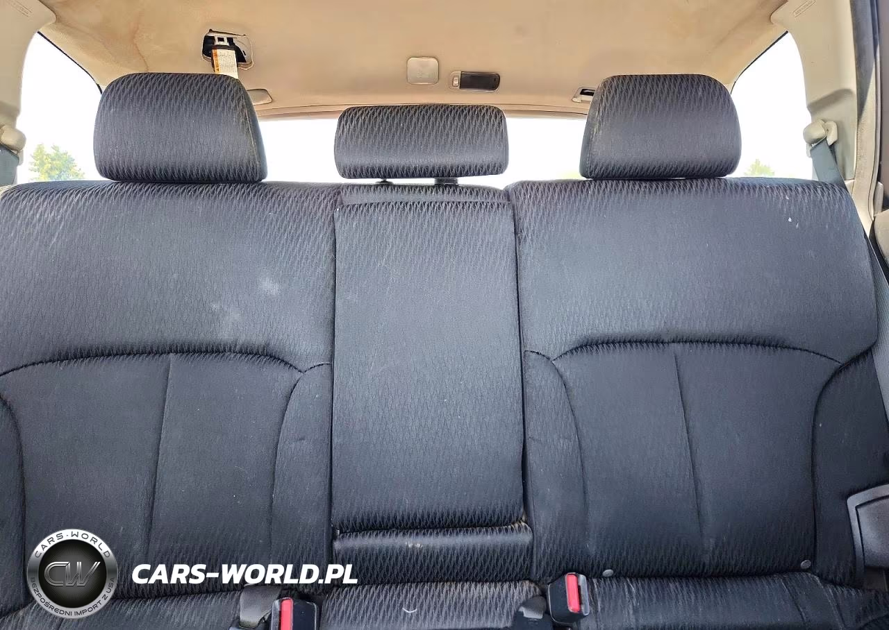 2010 Subaru Outback 2.5I Premium VIN:4S4BRBCC3A3315984 - 10