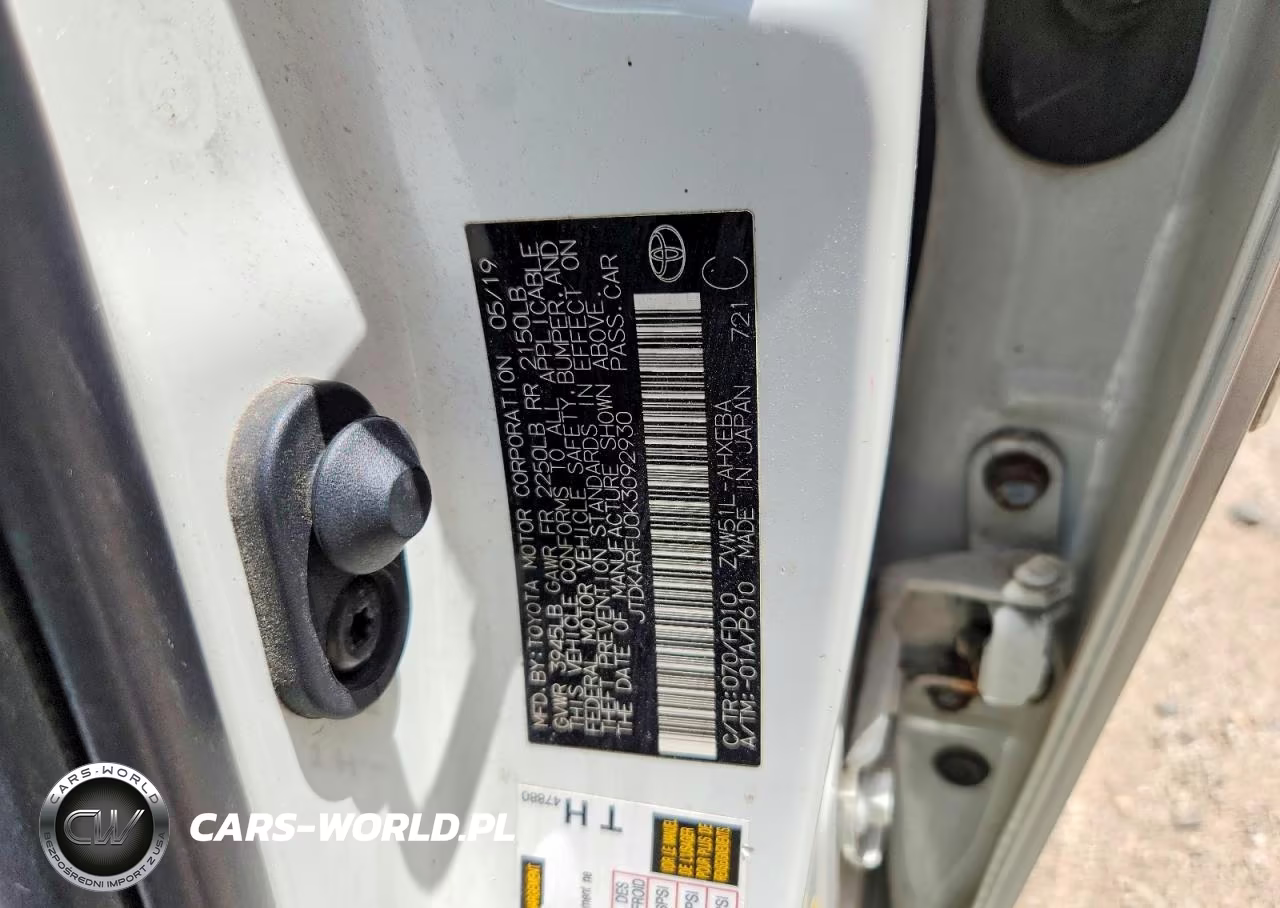 2019 Toyota Prius Le VIN:JTDKARFU0K3092930 - 12