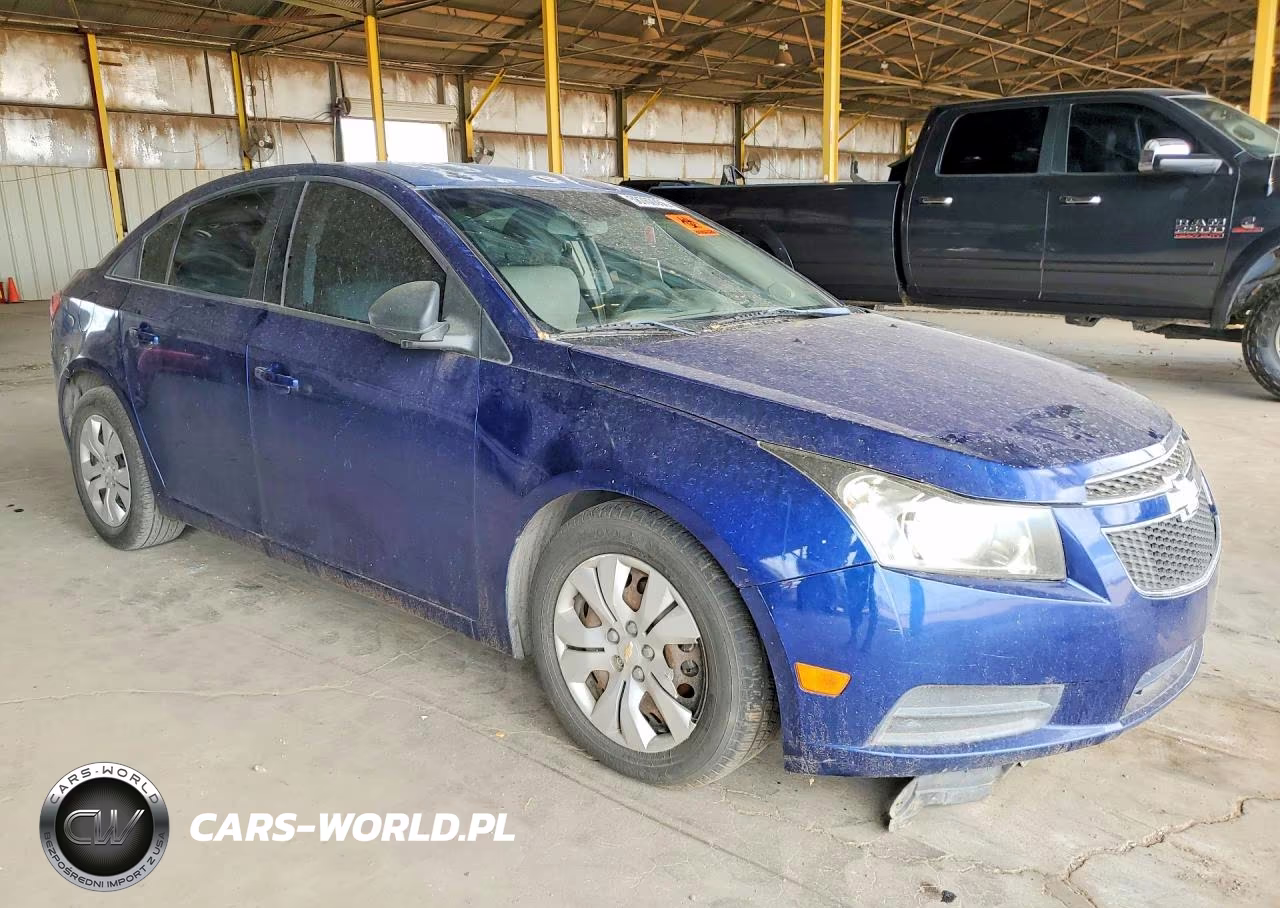 2013 Chevrolet Cruze Ls VIN:1G1PA5SH2D7117936 - 4