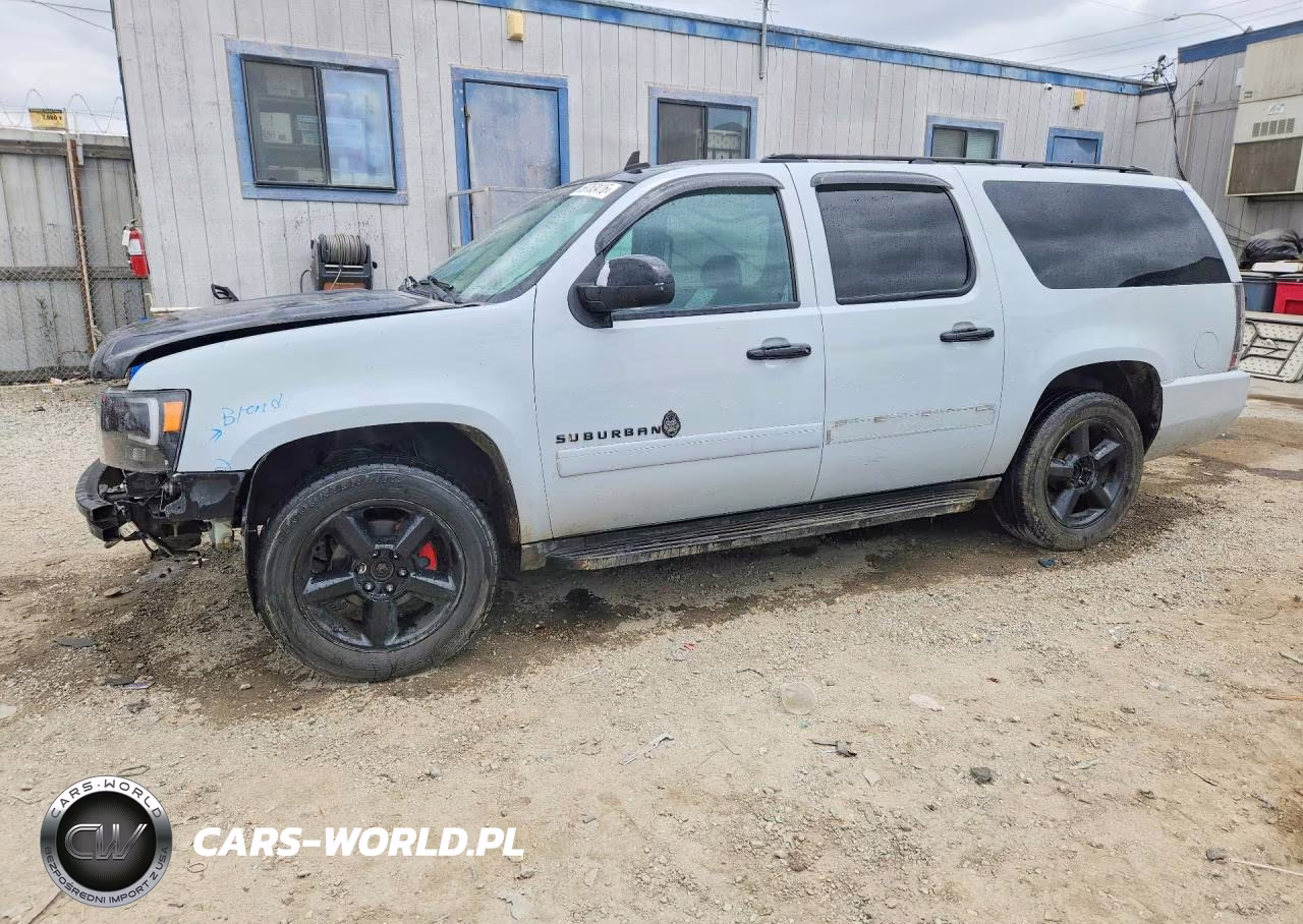 2013 Chevrolet Suburban K1500 Ltz