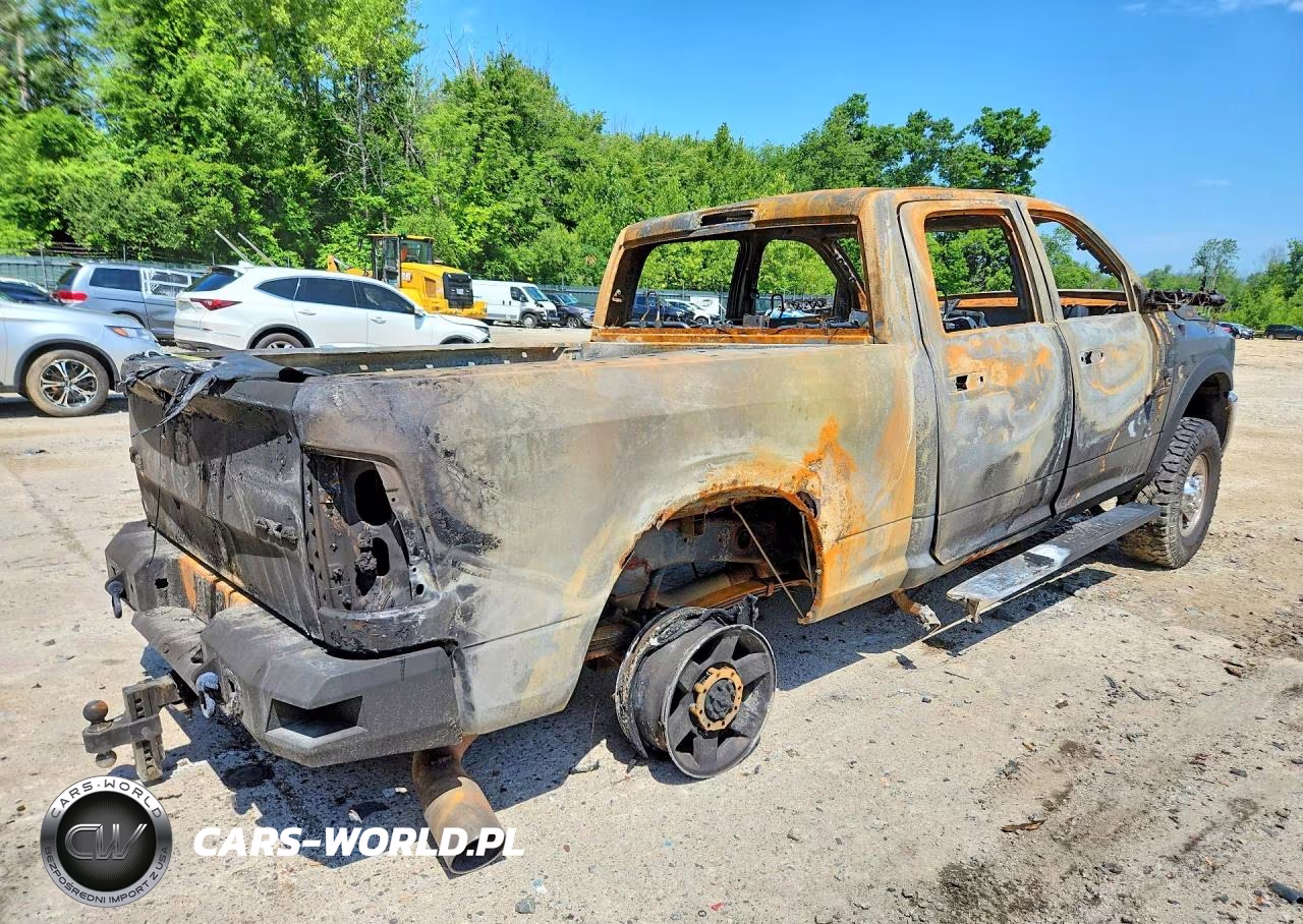 2013 Ram 2500 Slt VIN:3C6UR5DL3DG581026 - 3