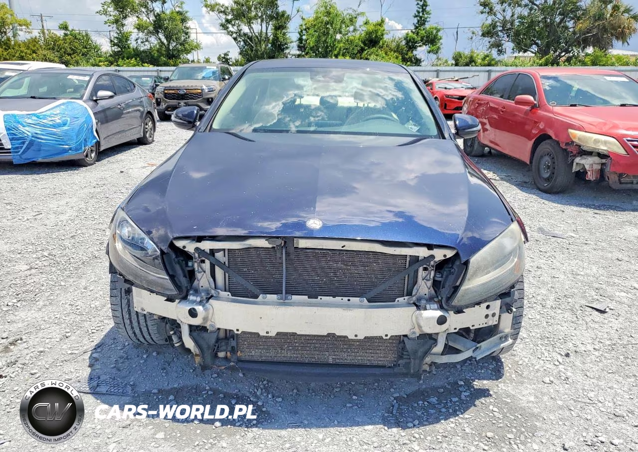2016 Mercedes-Benz C 300 VIN:55SWF4JB4GU127862 - 5