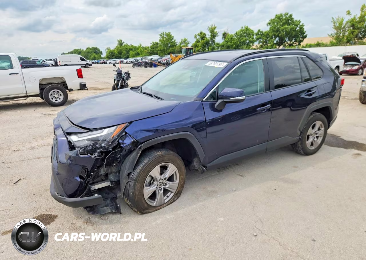 2024 Toyota Rav4 Xle – zdjęcie 1 z 13