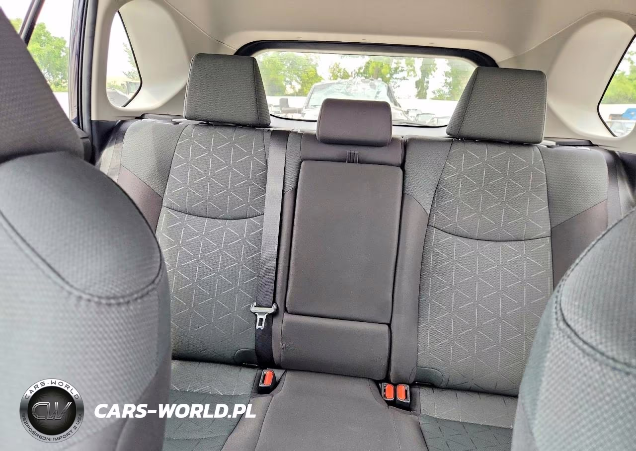 2024 Toyota Rav4 Xle VIN:2T3P1RFV4RW446079 - 10