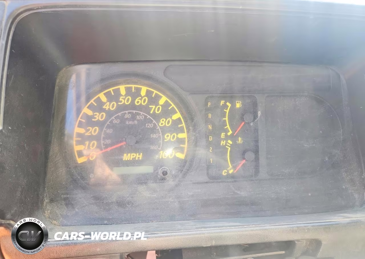 2005 GMC W5500 Delivery Truck VIN:J8DE5B16657901831 - 9