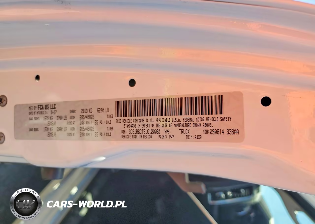 2018 Ram 1500 VIN:3C6JR6CT5JG120061 - 13