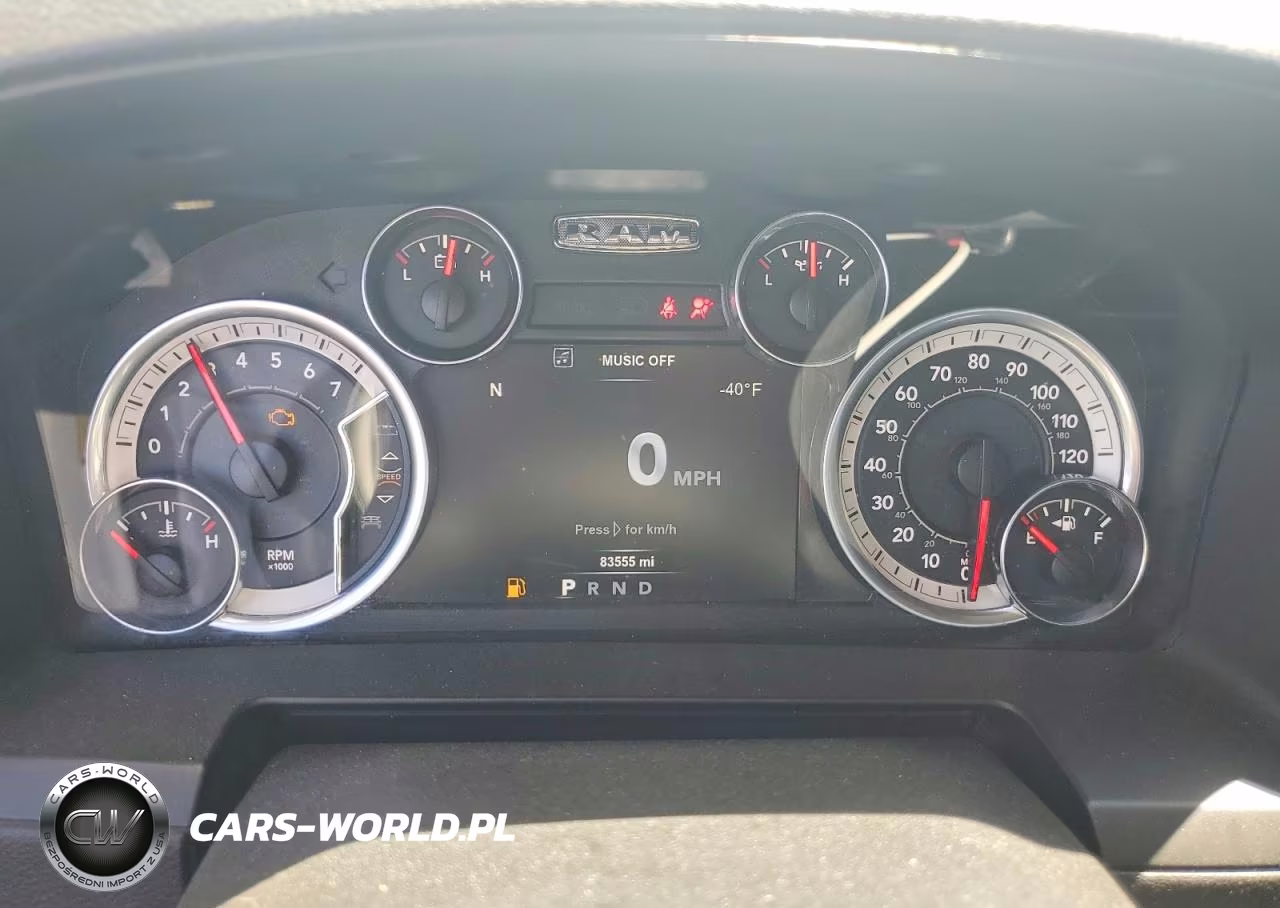 2018 Ram 1500 VIN:3C6JR6CT5JG120061 - 9