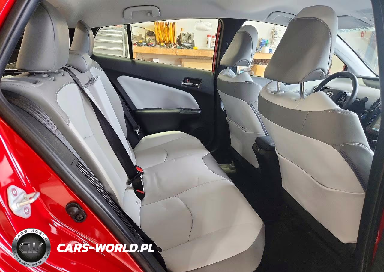 2020 Toyota Prius Prime Xle VIN:JTDKARFP0L3138591 - 10