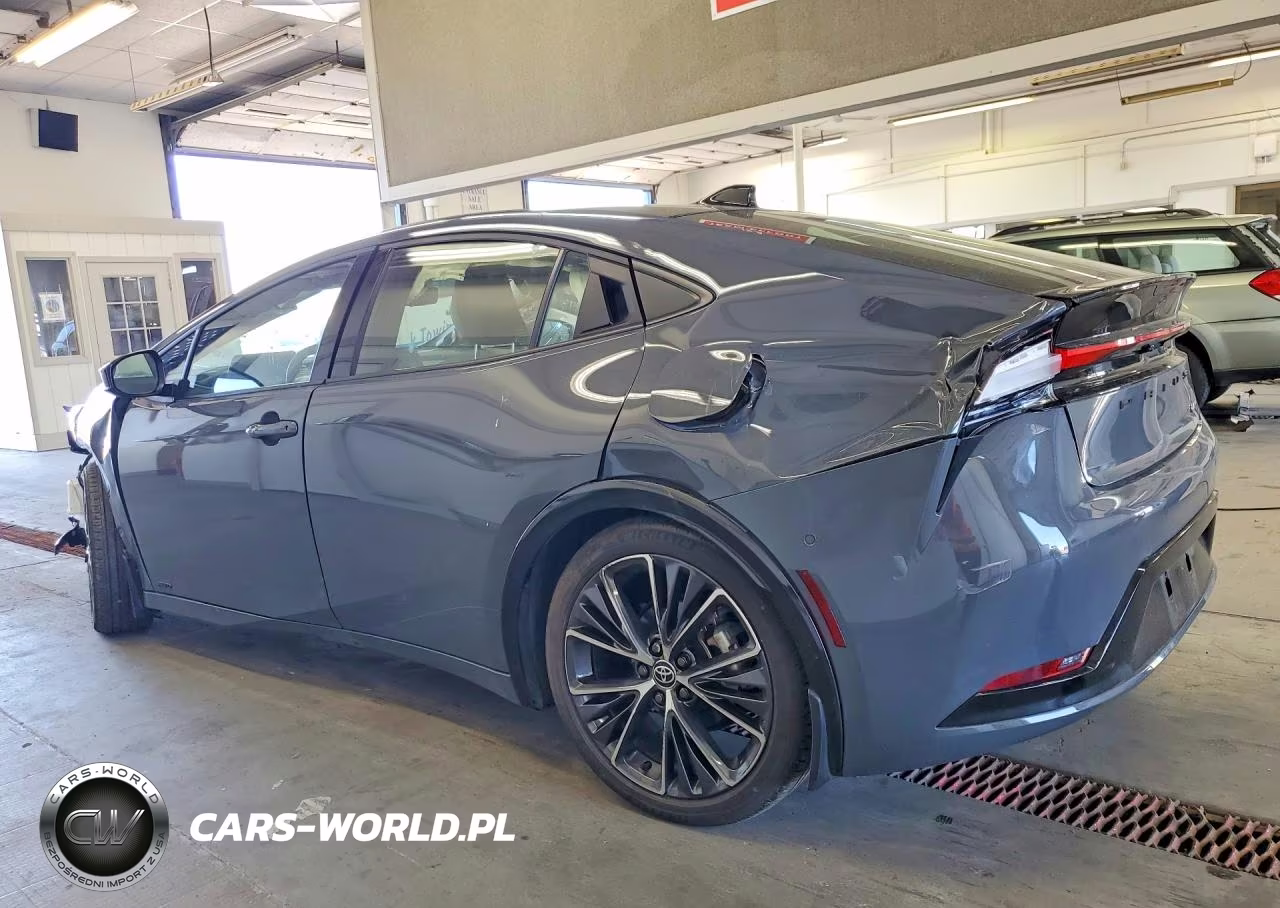 2024 Toyota Prius Limited VIN:JTDADABU2R3018011 - 2