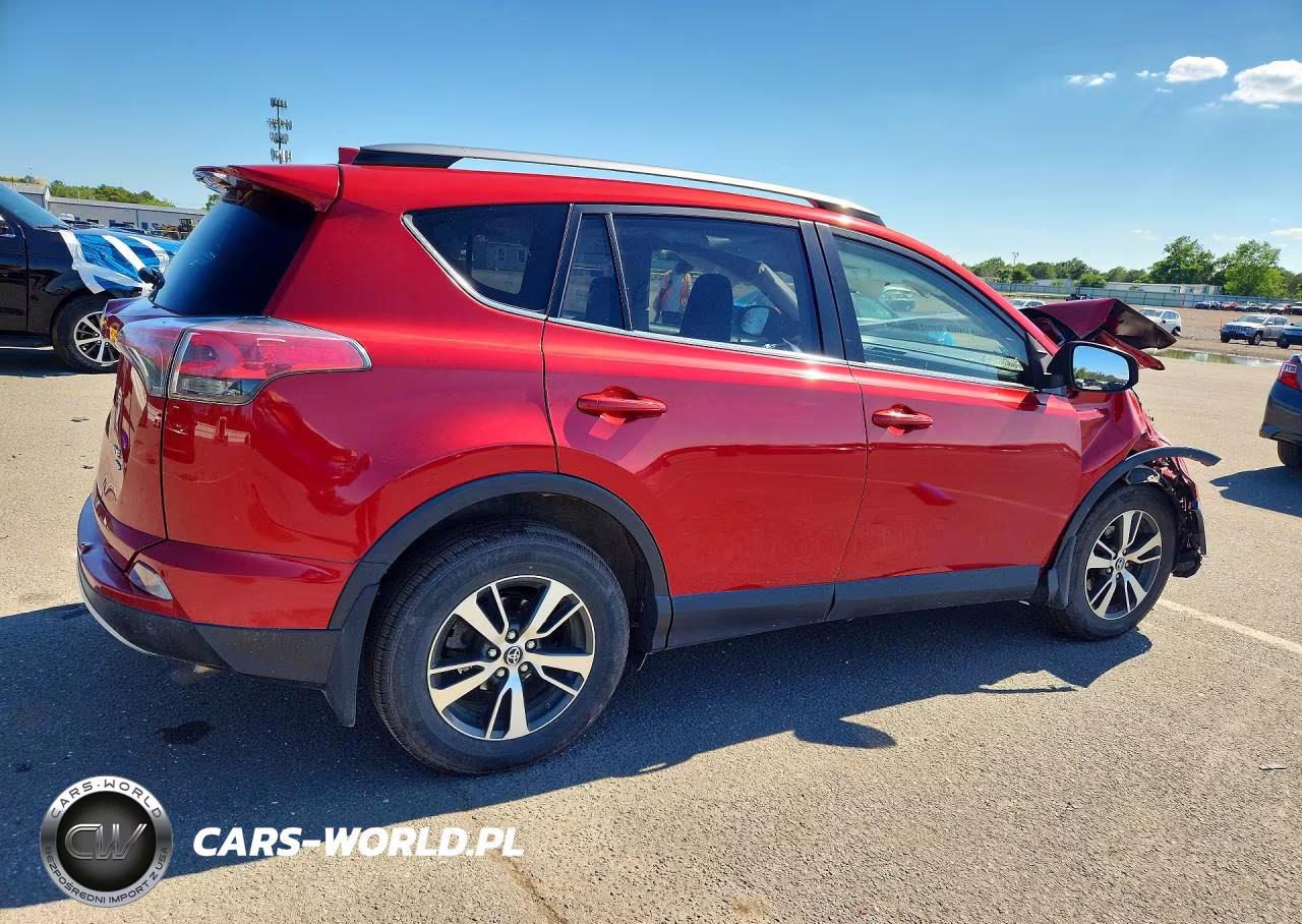 2017 Toyota Rav4 Xle VIN:JTMRFREV7HJ106126 - 3