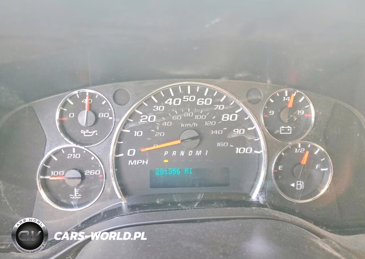 2017 Chevrolet Express G2500 VIN:1GCWGBFGXH1100201 - 9