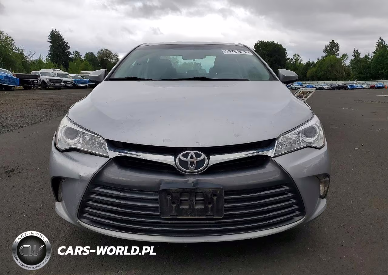 2016 Toyota Camry Le VIN:4T4BF1FKXGR560473 - 5