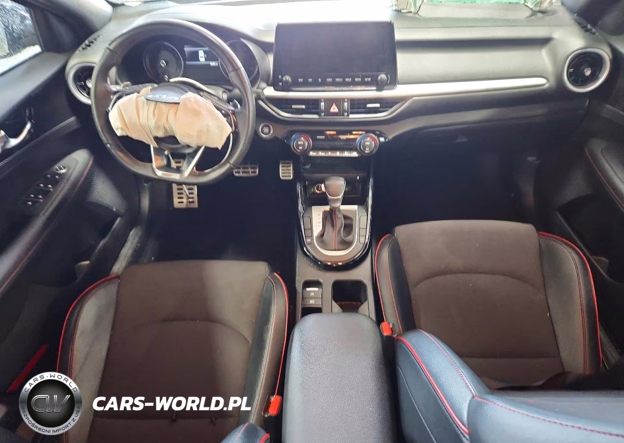 2023 Kia Forte Gt VIN:3KPF44ACXPE556073 - 8