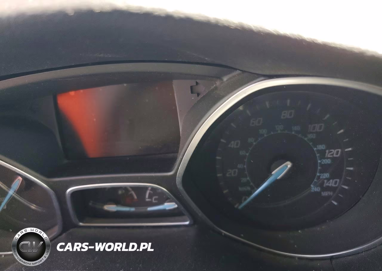 2014 Ford Focus Se VIN:1FADP3F29EL112119 - 9